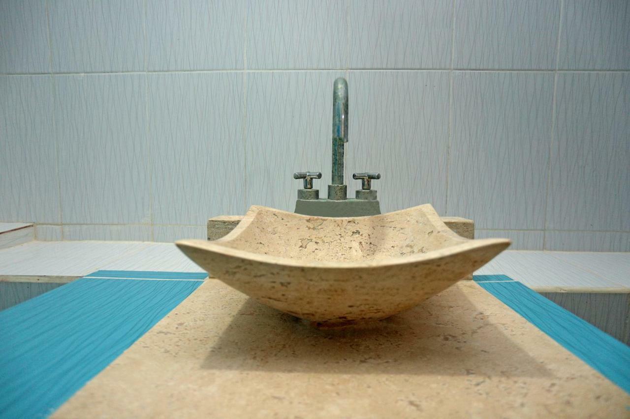 Hotel Neptuno 兹波利特 外观 照片